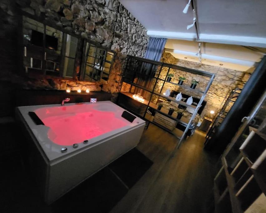 Le 79 Balneo Loft Deco Authentique Centre Climatisation Apartment Sete Exterior photo